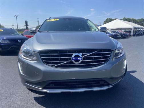 2017 Volvo XC60 T5 Inscription