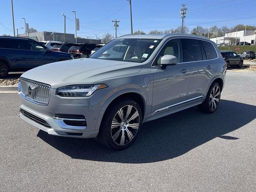 2024 Volvo XC90 Recharge Plug-In Hybrid T8 Plus Bright Theme 7-Seater
