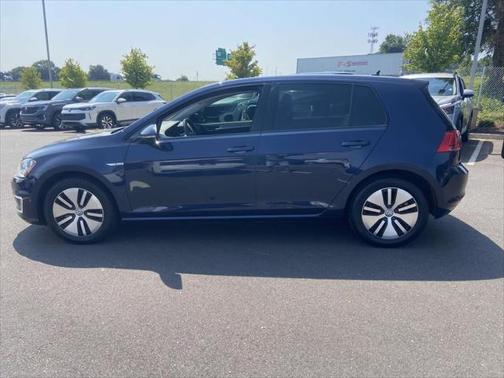 2016 Volkswagen e-Golf SE