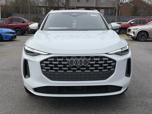 2025 Audi Q5 Premium Plus TFSI quattro S tronic