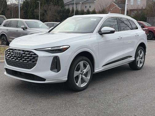 2025 Audi Q5 Premium Plus TFSI quattro S tronic