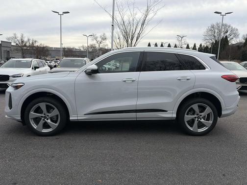 2025 Audi Q5 Premium Plus TFSI quattro S tronic