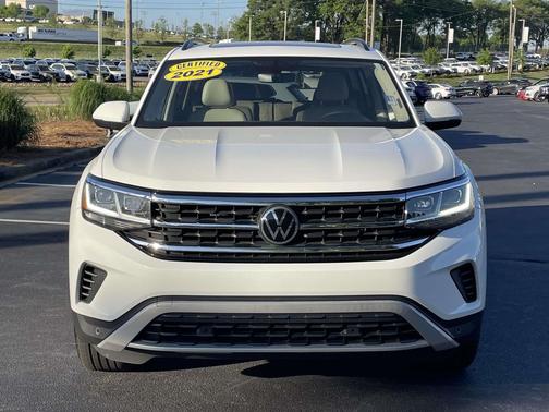 Pure White 2021 Volkswagen Atlas 3.6L SE w/Technology