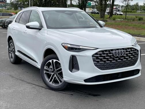 2025 Audi Q5 Premium Plus
