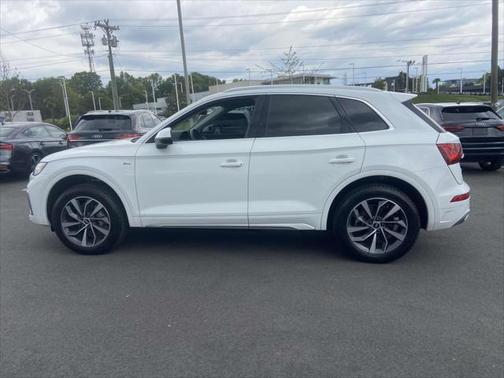 2022 Audi Q5 45 S line Premium