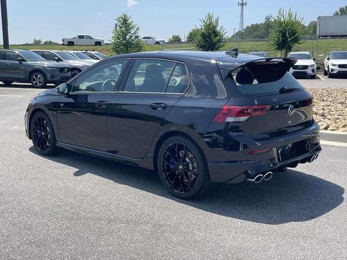 mythos black metallic 2026 Volkswagen Golf R 2.0T DSG