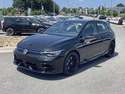 Mythos Black Metallic 2026 Volkswagen Golf R 2.0T DSG