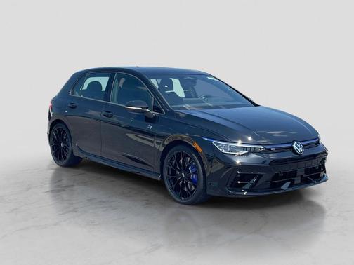 mythos black metallic 2026 Volkswagen Golf R 2.0T DSG