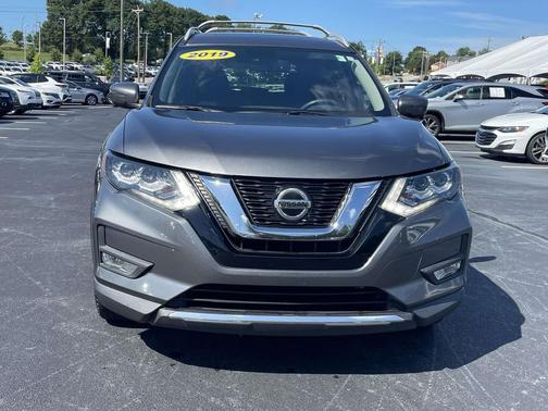 Gun Metallic 2019 Nissan Rogue SL