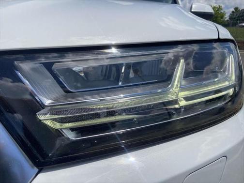 2019 Audi Q7 45 Premium Plus