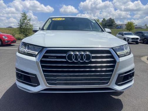 2019 Audi Q7 45 Premium Plus