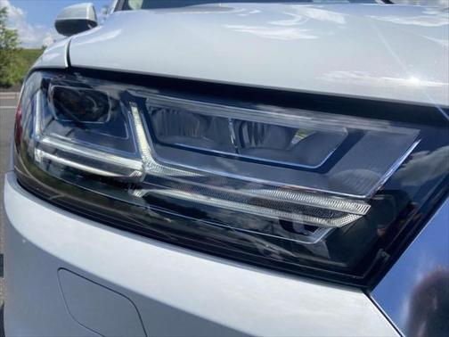 2019 Audi Q7 45 Premium Plus