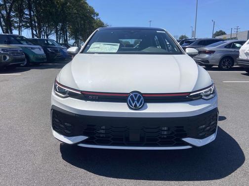 2025 Volkswagen Golf GTI 2.0T SE DSG