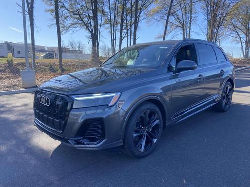 2026 Audi Q7 55 Premium Plus
