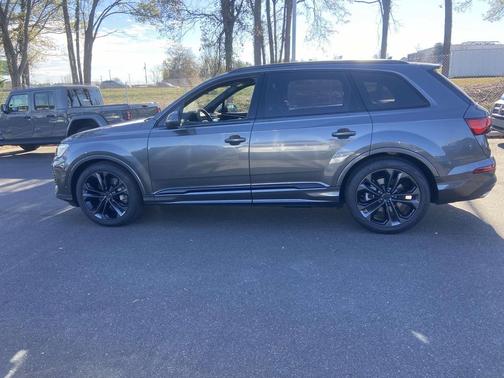 2026 Audi Q7 55 Premium Plus