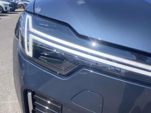 2026 Volvo XC90 B5 Core