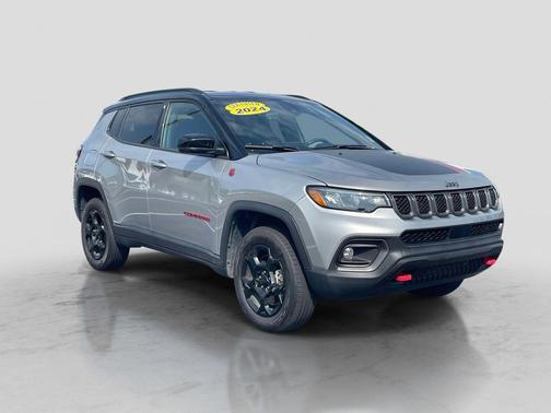 Black Clearcoat 2024 Jeep Compass Trailhawk