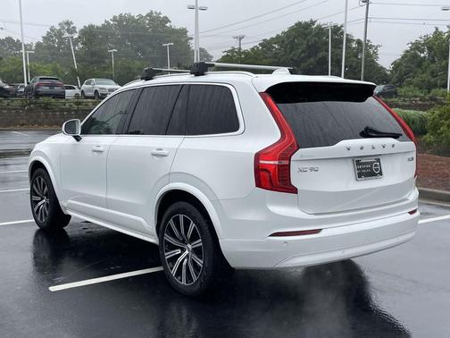 Crystal White Metallic 2023 Volvo XC90 B5 Core