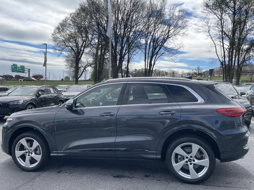 2025 Audi Q5 Premium Plus TFSI quattro S tronic