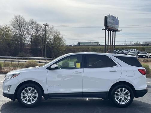 Summit White 2018 Chevrolet Equinox LT
