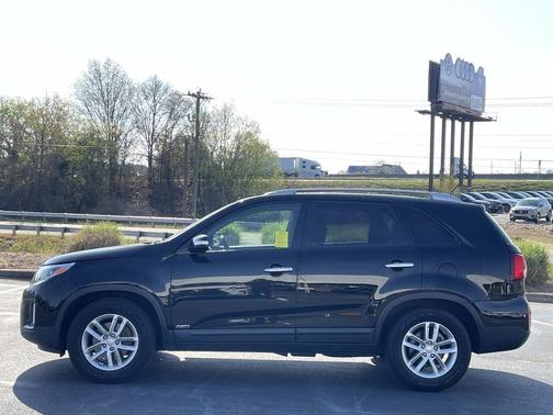 Ebony Black 2014 Kia Sorento LX