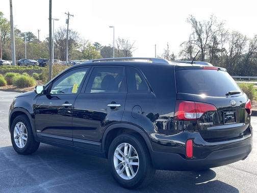 Ebony Black 2014 Kia Sorento LX