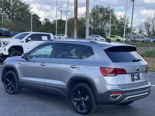 2022 Volkswagen Taos 1.5T SE