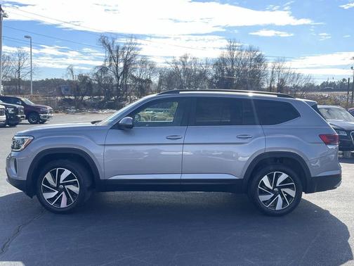2025 Volkswagen Atlas 2.0T SE w/Technology 4MOTION