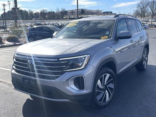 2025 Volkswagen Atlas 2.0T SE w/Technology 4MOTION