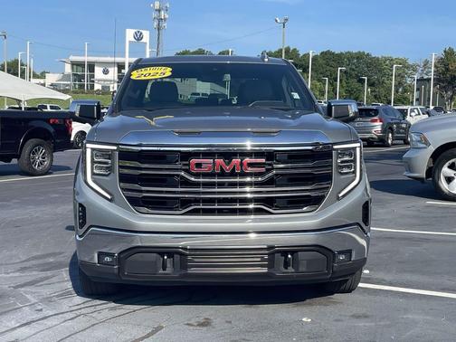 Sterling Metallic 2025 GMC Sierra 1500 SLT