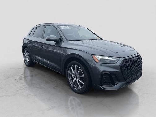 2023 Audi Q5 e 55 S line Premium Plus