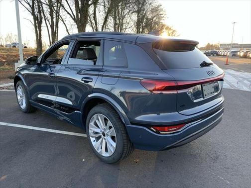 2025 Audi Q6 e-tron Premium Plus