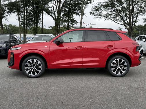 Progressive Red Metallic 2026 Audi Q3 TFSI quattro S tronic