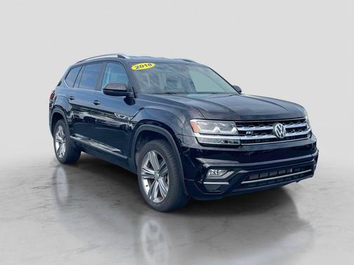 Deep Black Pearl 2018 Volkswagen Atlas 3.6L SE w/Technology