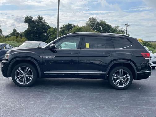 Deep Black Pearl 2018 Volkswagen Atlas 3.6L SE w/Technology