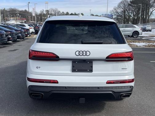 2026 Audi Q7 55 Premium Plus