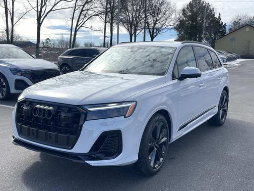 2026 Audi Q7 55 Premium Plus