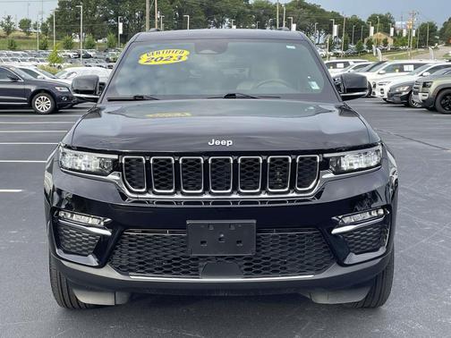 Diamond Black Crystal Pearlcoat 2023 Jeep Grand Cherokee Limited