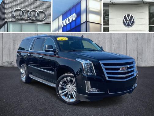 2019 Cadillac Escalade ESV Luxury