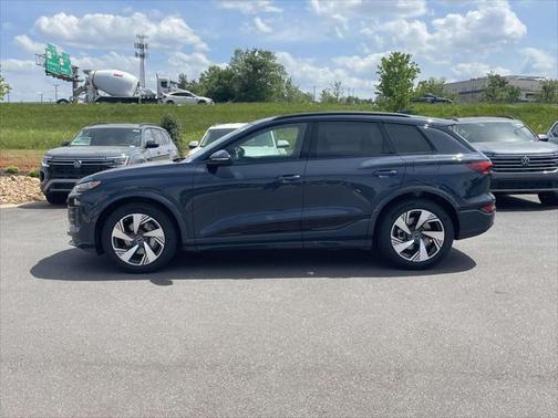 2025 Audi Q6 e-tron Prestige quattro