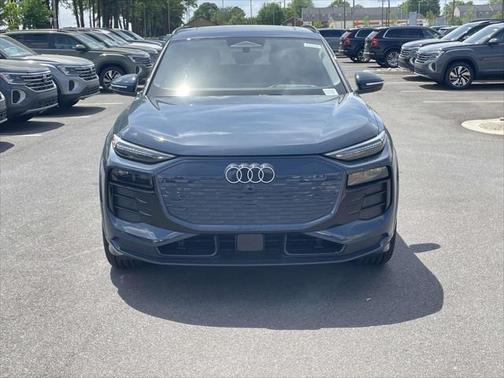 2025 Audi Q6 e-tron Prestige quattro