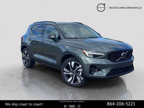 2026 Volvo XC40 B4 Plus