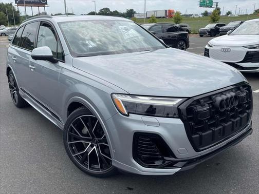 2025 Audi Q7 55 Premium Plus