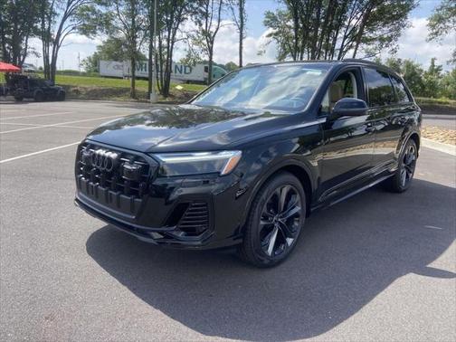 2025 Audi Q7 55 Premium Plus