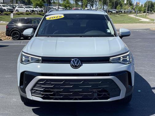 Gray 2025 Volkswagen Taos 1.5T SE