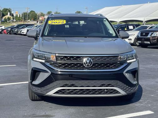 Gray 2022 Volkswagen Taos 1.5T SE
