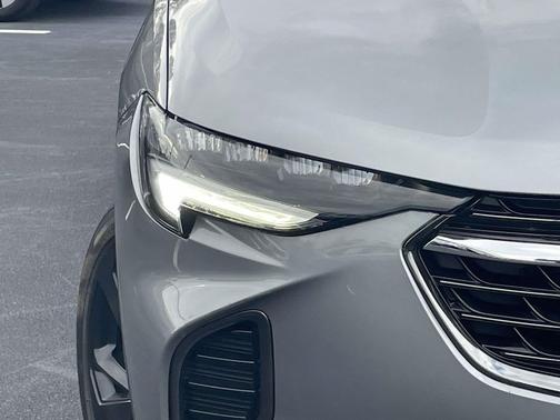 2023 Buick Envision Essence FWD