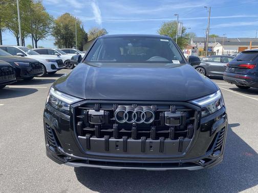 Mythos Black Metallic 2026 Audi Q7 55 Premium Plus