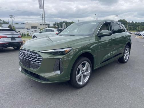 2025 Audi Q5 Premium Plus