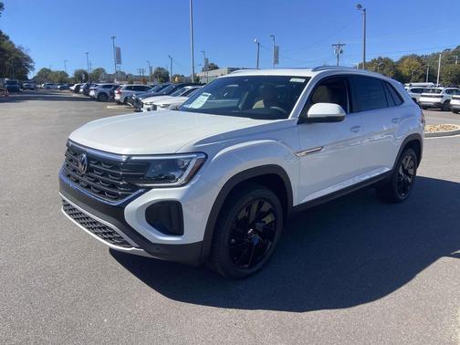 2026 Volkswagen Atlas Cross Sport 2.0T SE w/Technology 4MOTION